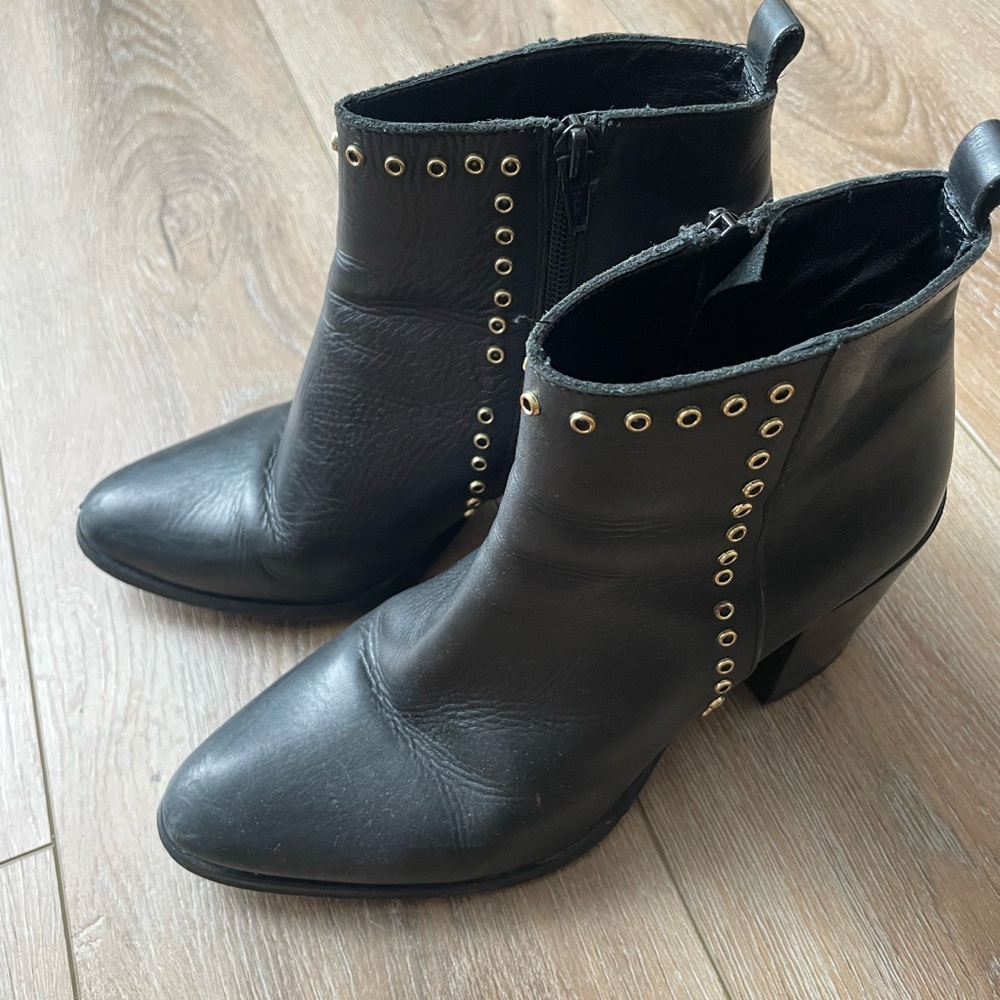 Black leather booties, size IT8/US 8